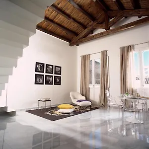 Apartament Right House - Characteristic Marina District, Cagliari